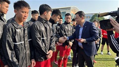 Chủ tịch VFF Trần Quốc Tuấn gặp mặt ĐT U20 Việt Nam trong ngày mùng 7 Tết